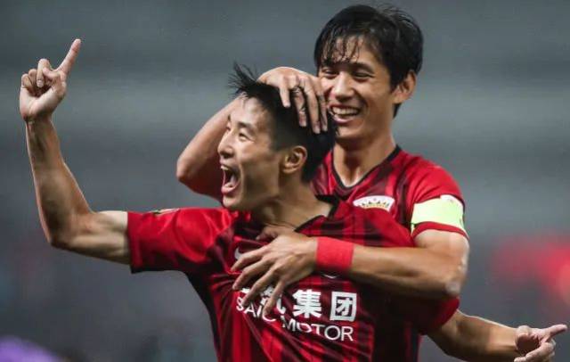 新疆队长与 新疆队长与