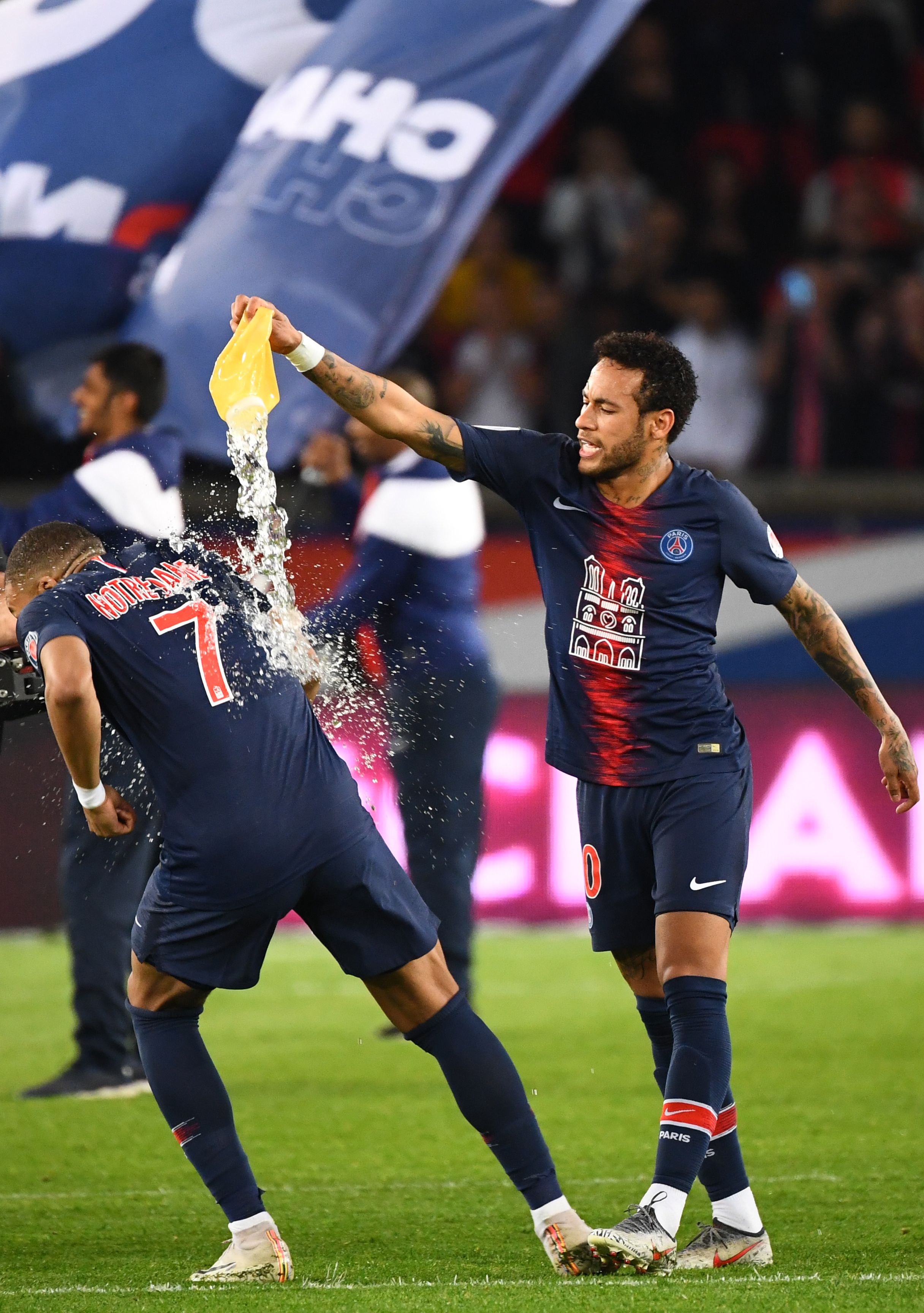 指向两点 指向两点